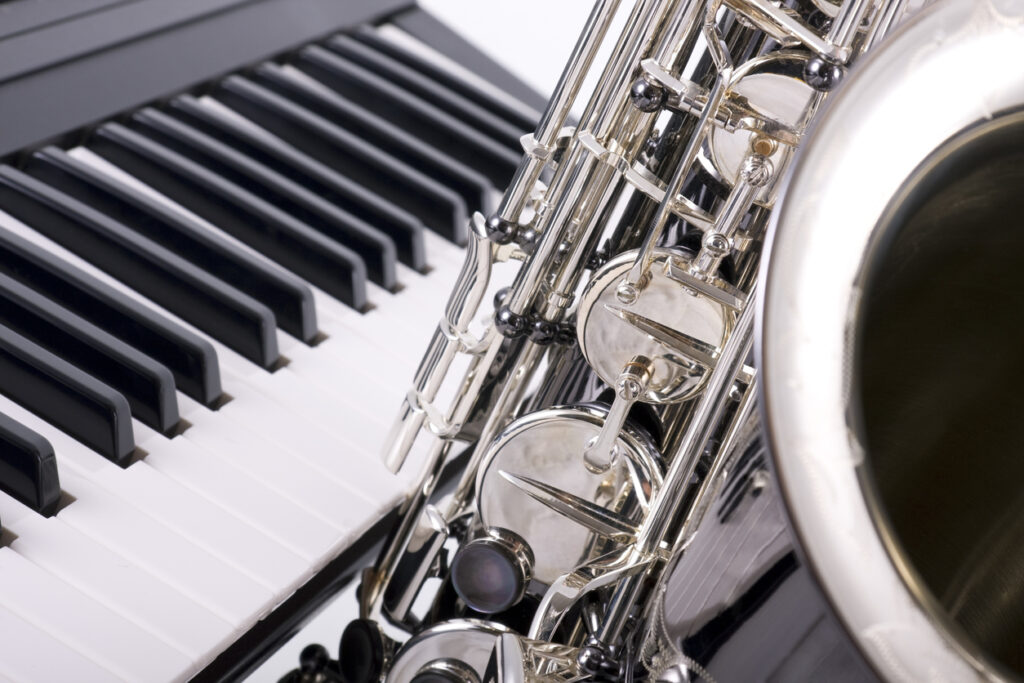 buying selling and pawning musical instruments